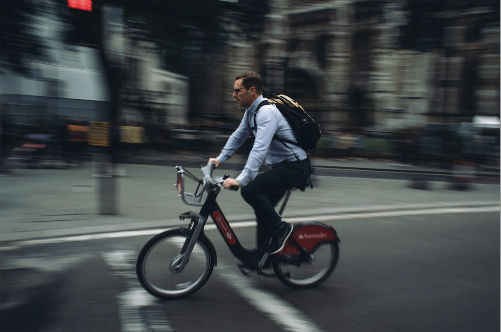 Elektromobilitás és akkumulátorok – A jövő városi közlekedése